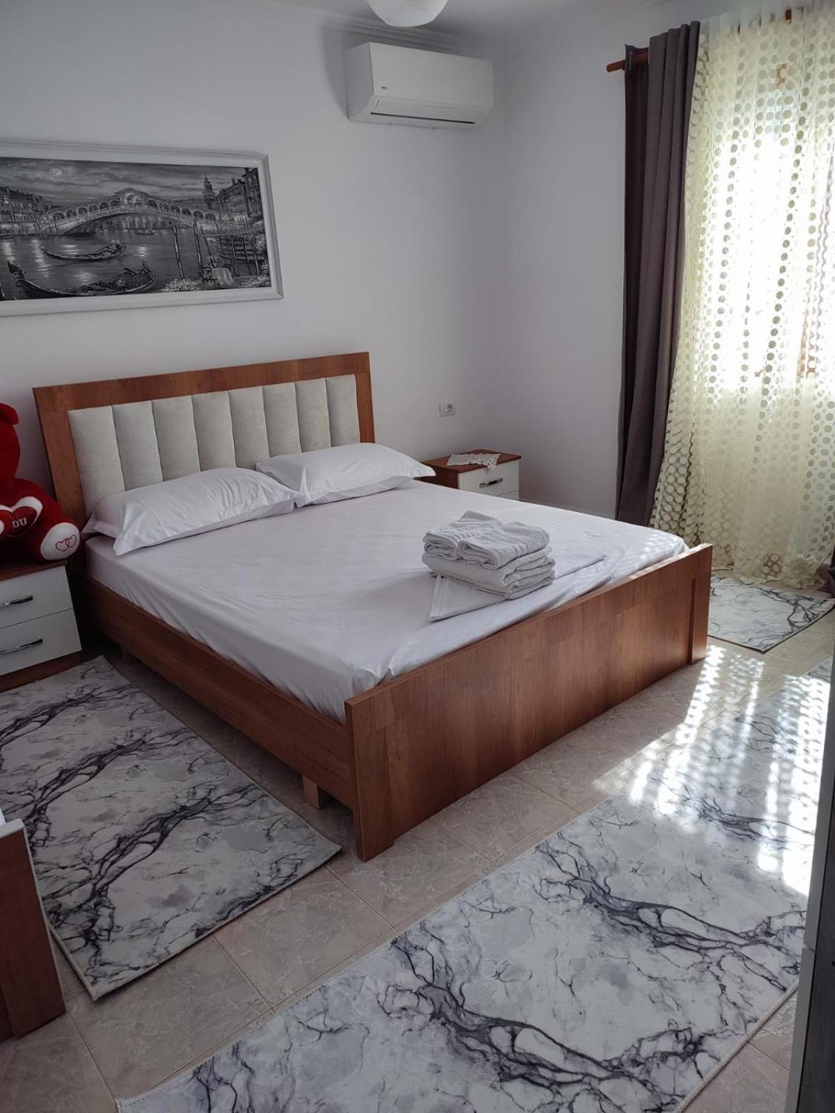 Guest House Eloid Berat Zewnętrze zdjęcie